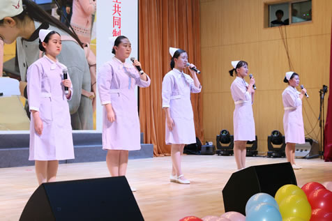 上海健康医学院附属卫生学校2018迎新联欢会